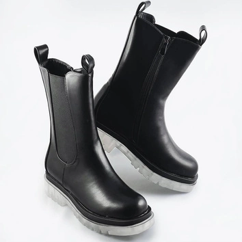 Botki z transparentną podeszwą czarne (om717)