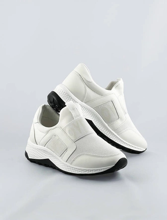 Wsuwane buty damskie z gumką białe (c1003)