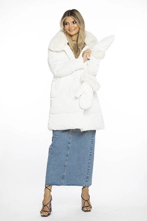 Zimowa kurtka damska z futrzanym kołnierzem i rękawiczkami Ann Gissy biała (AG9-9002)