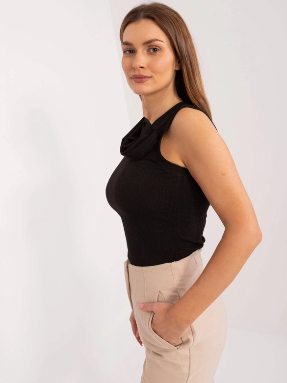 Prążkowany top z okrągłym dekoltem czarny (17733)