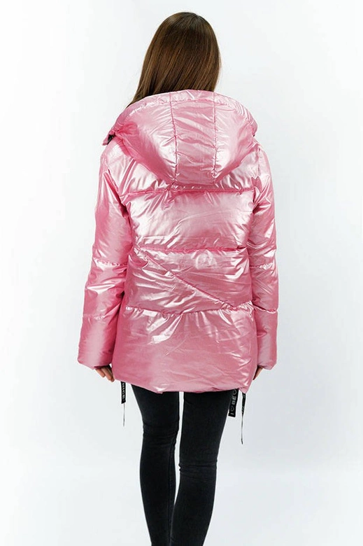 KRÓTKA KURTKA DAMSKA Z ASYMETRYCZNYM DOŁEM RÓŻOWA (632ART)