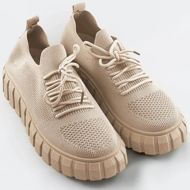 Ażurowe buty sznurowane beżowe (aa37)