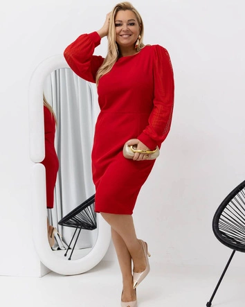 Sukienka plus size z ozdobnymi rękawami czerwona (821134)
