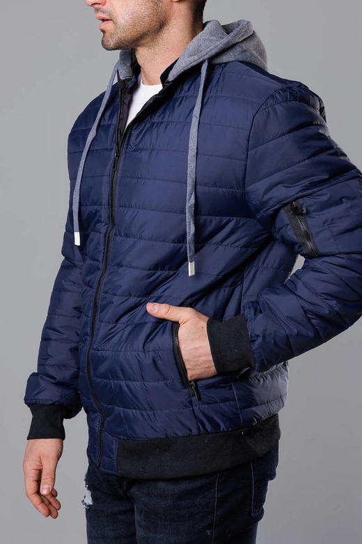 Męska kurtka bomberka z dresowym kapturem granatowa (8M985-215)