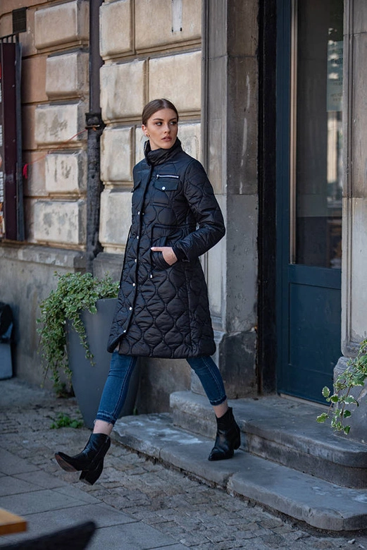 DAMSKA KURTKA PIKOWANA ZE STÓJKĄ CZARNA (20201130)