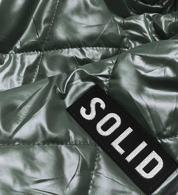 Pikowana kurtka z kapturem zielona (B8082-10)