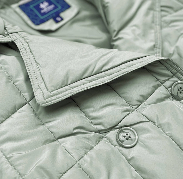 Klasyczny płaszcz pikowany damski pistacjowy (ag2-j83)