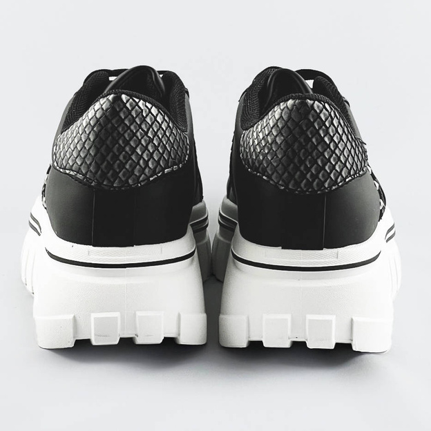 Damskie sneakersy na traktorowej podeszwie czarne (88-25)