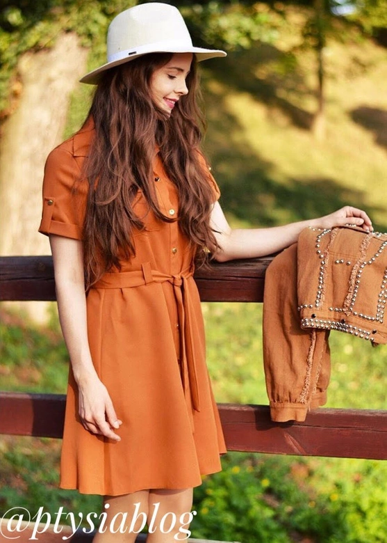 SUKIENKA Z GUZIKAMI I PASKIEM MORSKA (292ART)