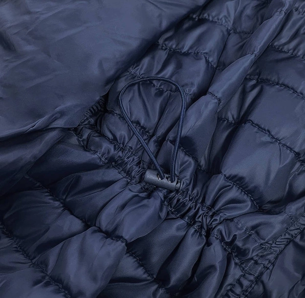 Pikowana kurtka damska ze stójką granatowa (7611)