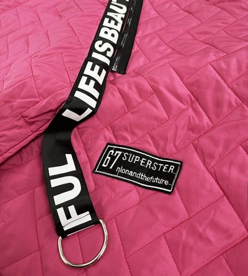 DŁUGA ASYMETRYCZNA KAMIZELKA DAMSKA RÓŻOWA (677ART)