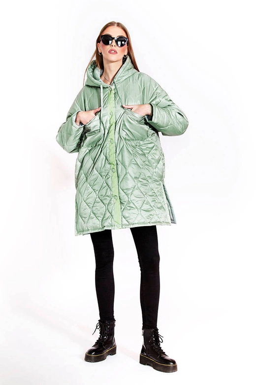 Oversizowa pikowana kurtka damska z kapturem miętowa (ag5-010)