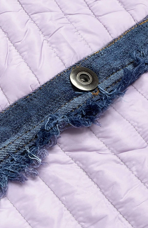 KURTKA Z JEANSOWYMI WSTAWKAMI WRZOSOWA (X7180X)