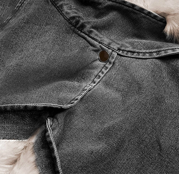 Damska kurtka jeansowa z futrzanym kołnierzem czarna/beż (br9585-1046)