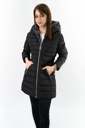 PIKOWANA ZIMOWA KURTKA DAMSKA Z KAPTUREM CZARNA (M-133)