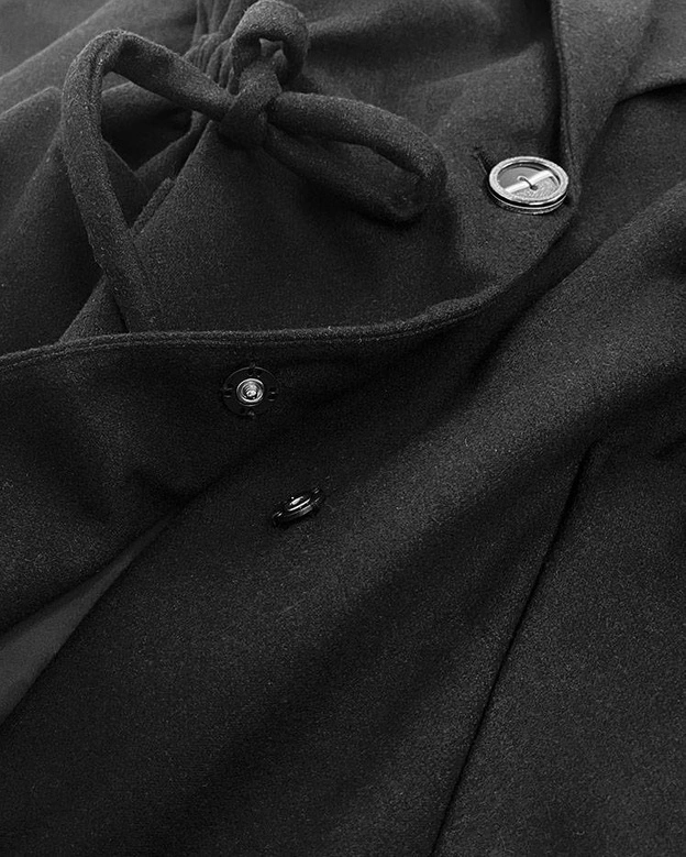 Luźny krótki płaszcz damski czarny (2727)