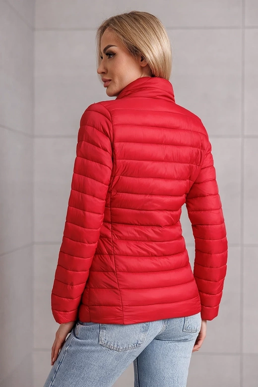 Pikowana kurtka damska ze stójką czerwona (16M9111-270)