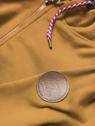 BLUZA DAMSKA Z OZDOBNYM KAPTUREM MUSZTARDOWA (AMG725-1)