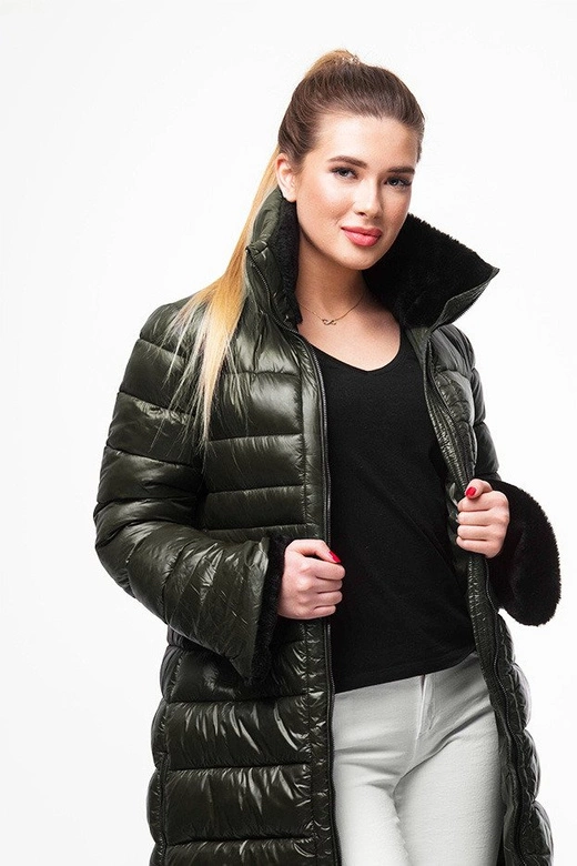 Dłuższa damska pikowana kurtka zimowa khaki (j19-017)