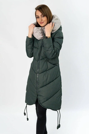 DŁUGA KURTKA DAMSKA ZIMOWA Z KAPTUREM ZIELONA (7755)