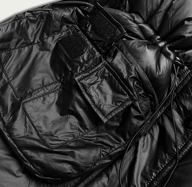 Puchowa kurtka damska czarna (ag6-26)