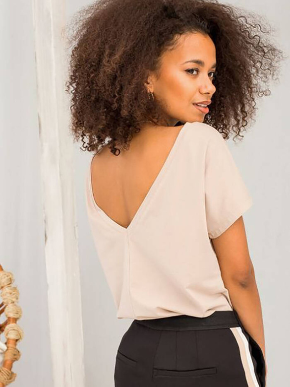 T-shirt basic z dekoltem z tyłu Feel Good beżowy (4662-27)