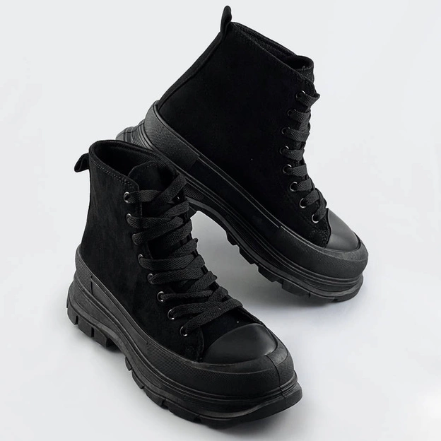 Wysokie trampki z imitacji zamszu czarne (ad-402)