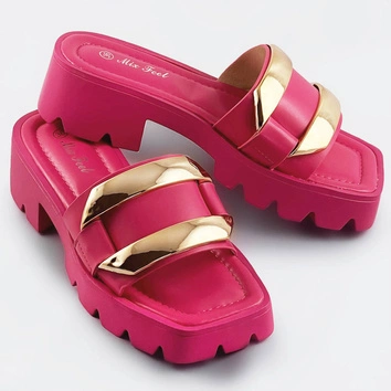 DAMSKIE KLAPKI NA TRAKTOROWEJ PODESZWIE FUKSJA (AE110)