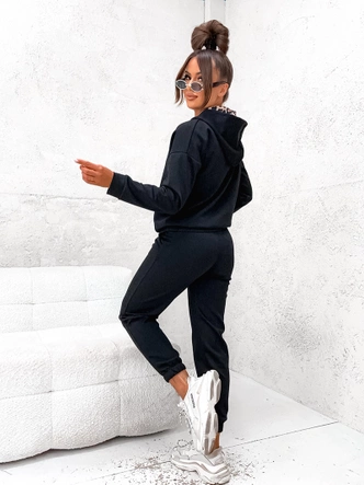 Komplet dresowy damski z kapturem w panterkę czarny (82146)