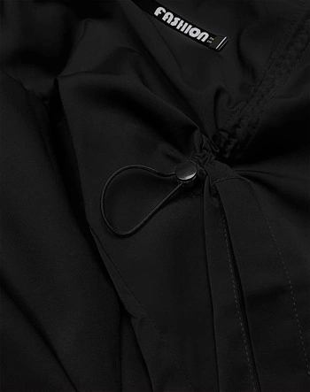 Cienka narzutka damska z kapturem czarna (B8118-1)