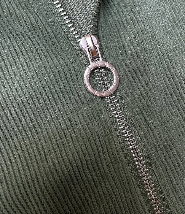 Dresowy komplet damski typu wafel oliwkowy (AMG-339A)