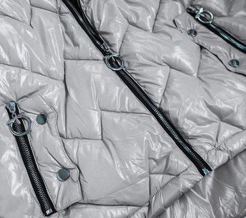 PIKOWANA DAMSKA KURTKA ZIMOWA SREBRNA (B9540)