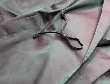 Cienki płaszcz damski kameleon (AG5-011)