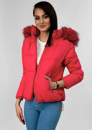 Zimowa krótka pikowana kurtka damska czerwona (7694)