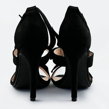 Delikatne sandały na szpilce czarne (j109)