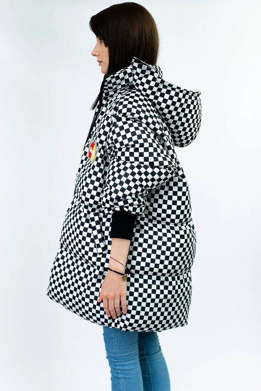 DAMSKA ZIMOWA KURTKA W KRATKĘ CZARNO-BIAŁA (701ART)