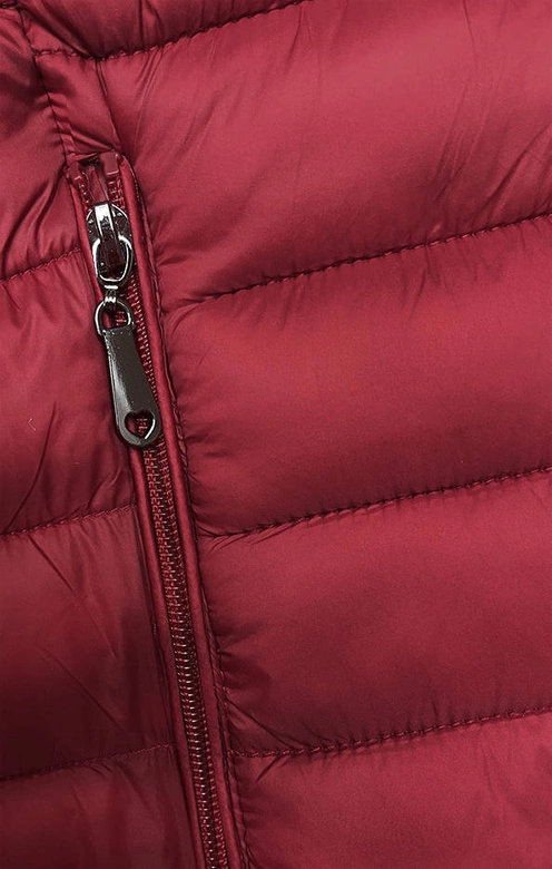 Pikowany bezrękawnik damski czerwony (16M9155-270)