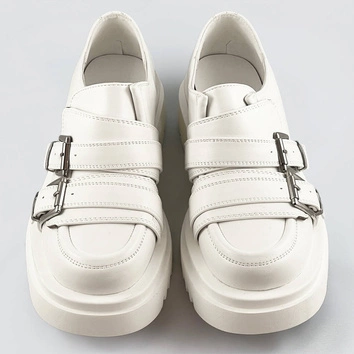 Mokasyny na grubej podeszwie ecru (s860)