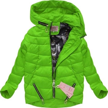 ZIELONA KURTKA Z ZAMKAMI I KAPTUREM (W269)