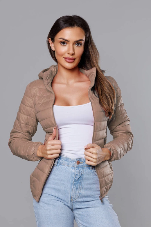 Pikowana kurtka damska z kapturem beżowa (B0124-46)