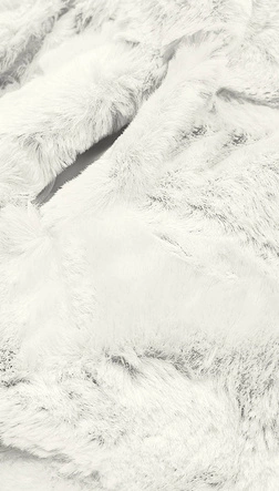 Kurtka damska futro z kapturem biała (br9741-26)