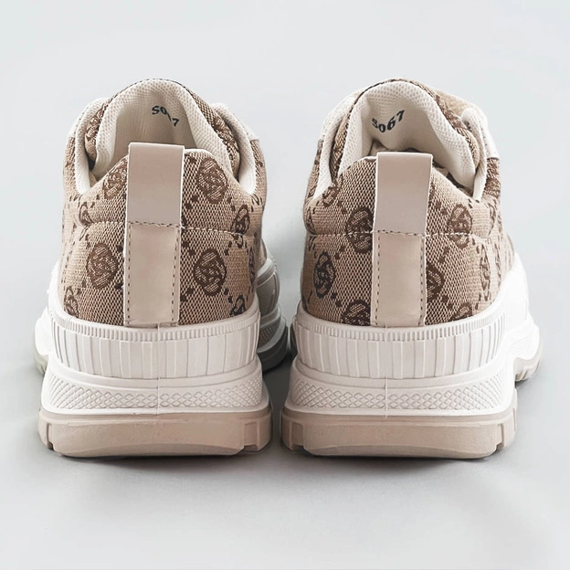 Trampki na grubej podeszwie jasnobeżowe (s067)