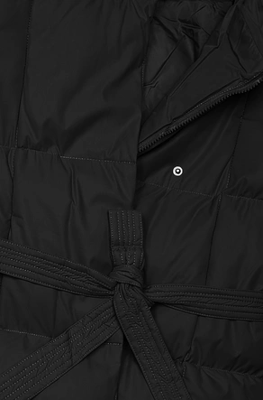 Zimowa damska kurtka z paskiem J Style czarna (5M3227-392)