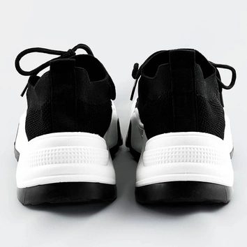 Czarne sneakersy na białej podeszwie (xa055)