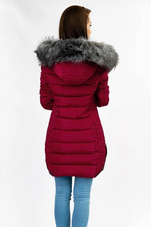 PIKOWANA DAMSKA KURTKA ZIMOWA Z KAPTUREM BORDOWA (B2632-30)