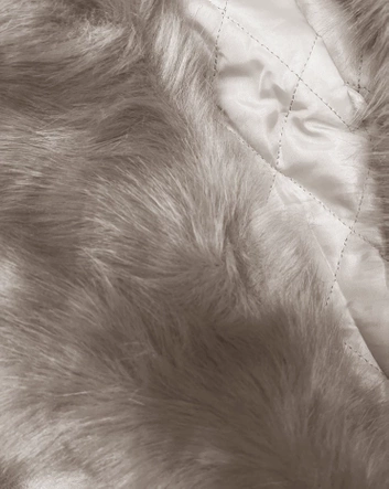 Krótka kurtka damska wiązana Ann Gissy jasny beż (K0327)