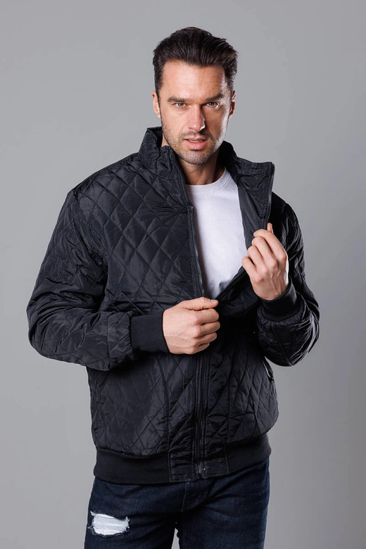 Pikowana kurtka męska ze ściągaczami czarna (58M13083-392)