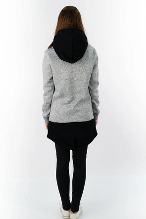 DŁUGA BLUZA Z NADRUKAMI I KAPTUREM JASNOSZARA (X1720X)