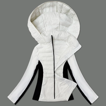 Kurtka damska z łączonych materiałów J Style biała (16M9223-281)