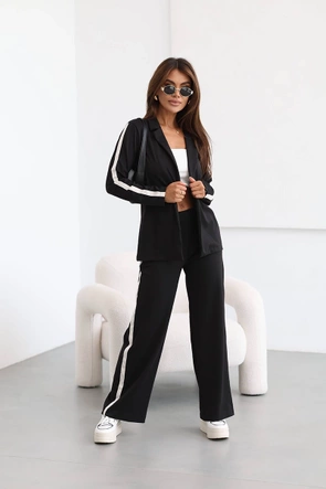 Sportowy garnitur z szerokimi spodniami czarny (82118)